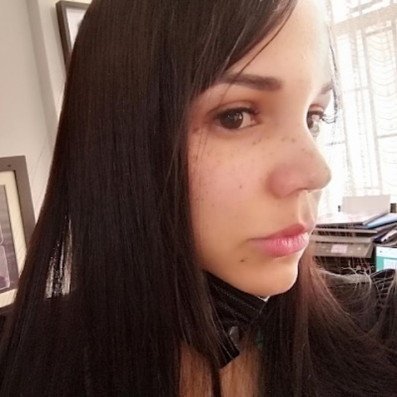 Profile Picture of Vanessa Alcantara (@vanessaalcan177) on Poshmark