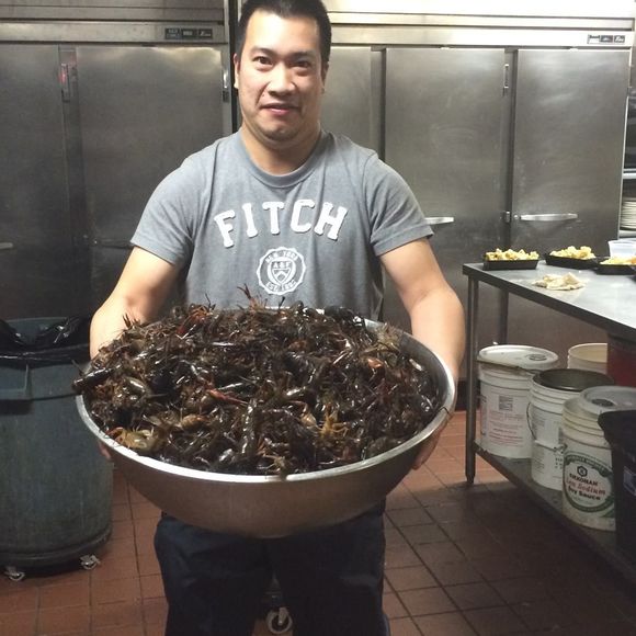 Hongyun Qiu - Poshmark Profile Picture of Hongyun Qiu (@linnalin) on Poshmark