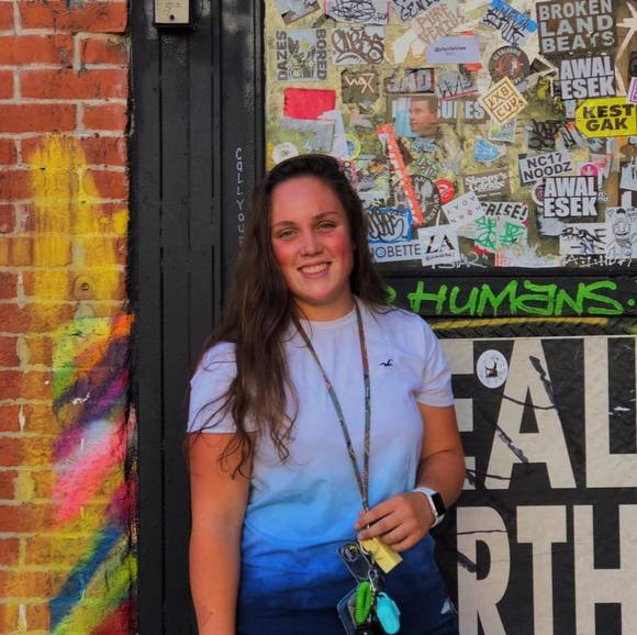 Profile Picture of Tarna Batelman (@tarnapie) on Poshmark