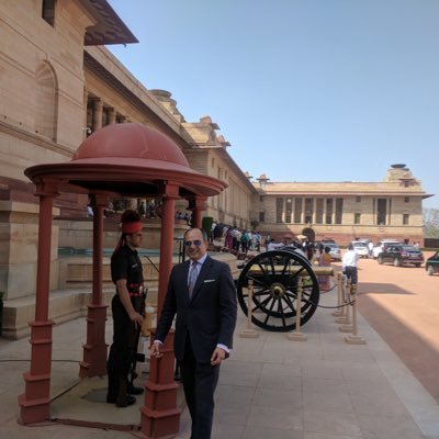 Profile Picture of Ashish Bhatt (@ab2904) on Twitter