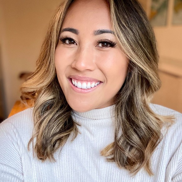 Profile Picture of Bianca Donato (@luckyme77bmtd) on Poshmark