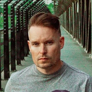 Profile Picture of Jon Pullin (@jonearlep) on Facebook