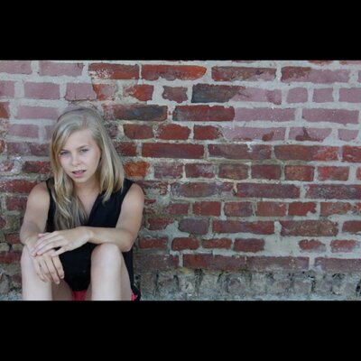 Profile Picture of Saartje Vandevoordt (@saartjevdv) on Twitter