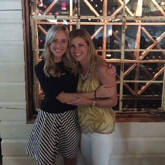 Profile Picture of Amanda Gerards (@ageards) on Poshmark