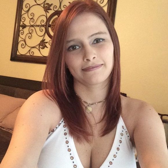 Profile Picture of Katherine Alvarado (@kkalvarado) on Poshmark