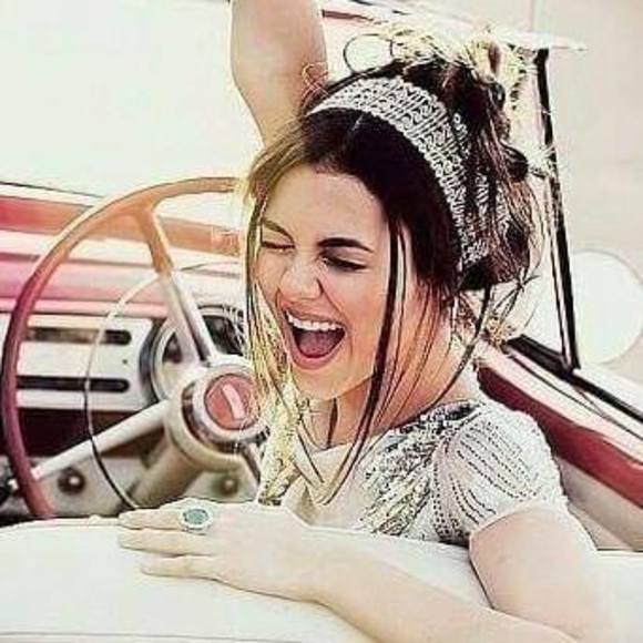 Profile Picture of Guranda Amichba (@jozik) on Poshmark