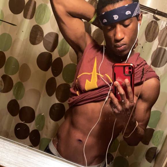 Profile Picture of Antoine Williams (@wonderboy410) on Poshmark