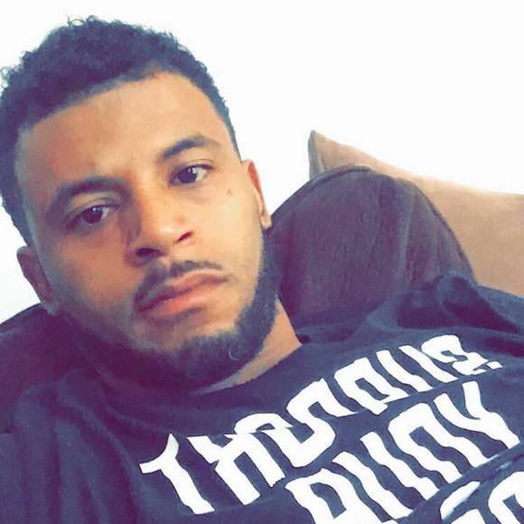 Profile Picture of Greg Tharpe (@tharpe17) on Poshmark