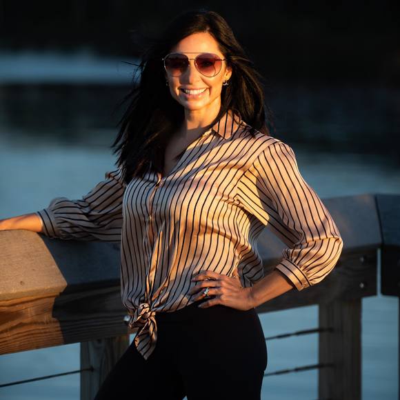Profile Picture of Amanda Hurd (@amandab) on Poshmark