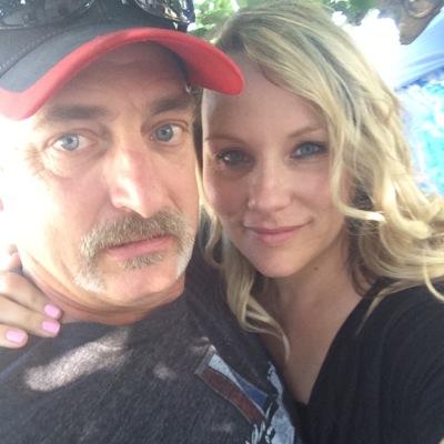 Profile Picture of Leah Nichols (@leah_sutton) on Twitter