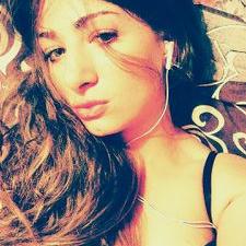 Profile Picture of карина (@karinshim01) on Twitter