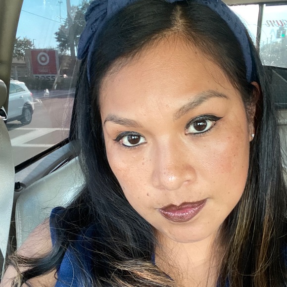 Profile Picture of Gaby Rivera (@gaviota1803) on Poshmark