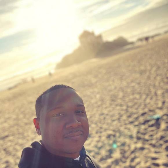 Profile Picture of Marshall Thompson (@mt_290617) on Poshmark