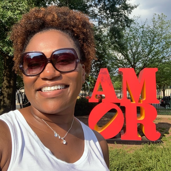 Profile Picture of Dawn Pace (@pacesetter08) on Poshmark