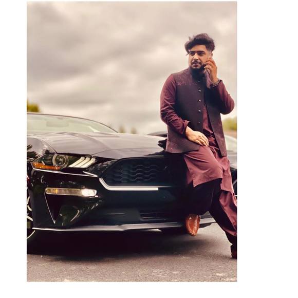 Profile Picture of Muhammad Chaudhry (@princeshahrooz7) on Poshmark