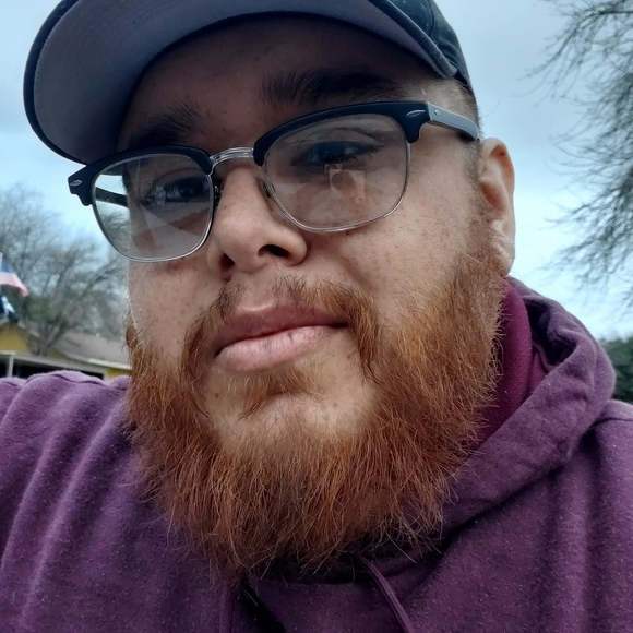Profile Picture of Marc Ortiz (@marc_ortiz) on Poshmark