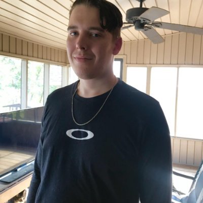 Profile Picture of Adam Clouse (@lmTooTrippy) on Twitter