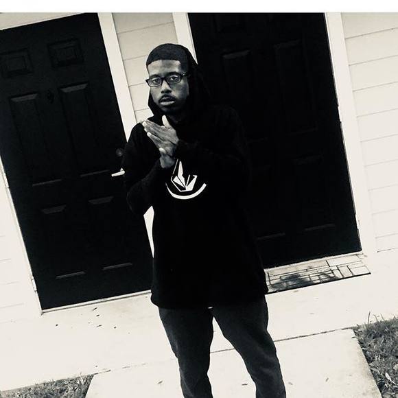 Profile Picture of Maurice Singleton (@superstarreese) on Poshmark