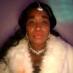 Profile Picture of roxanne (@roxannecanterbury) on Instagram
