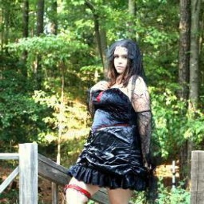 Profile Picture of Misty Dawn Thornton (@IrelandBeauty) on Twitter