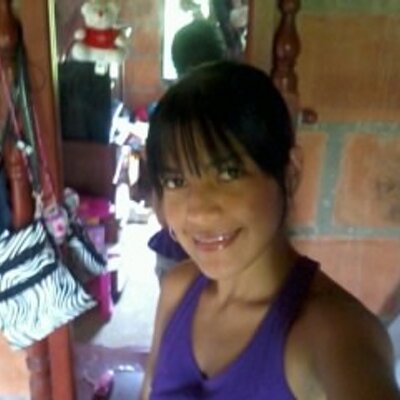 Profile Picture of Lorena Arango (@lorenaarango09) on Twitter
