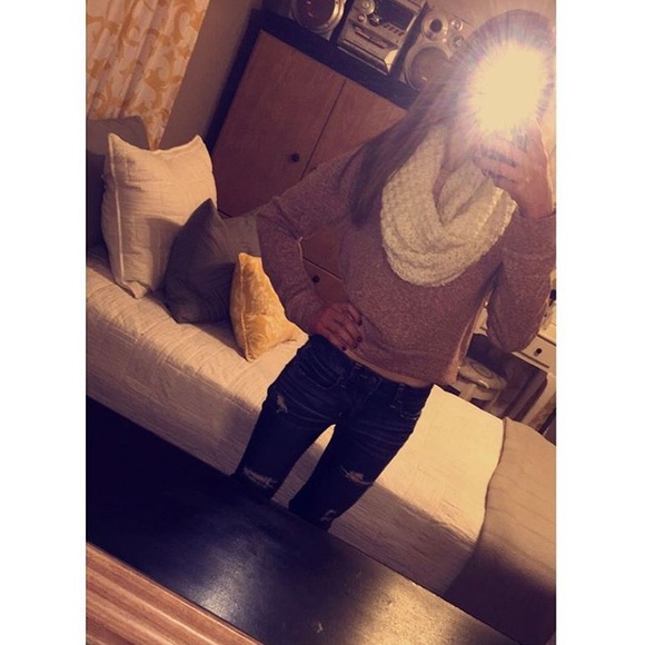 Profile Picture of Kelsey Castriota (@kelseyc0326) on Poshmark