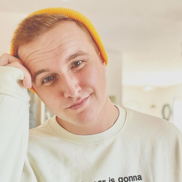 Profile Picture of Travis Manley (@travis_manley) on Poshmark