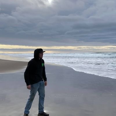 Profile Picture of Tobias Davis (@TobiasDavis17) on Twitter