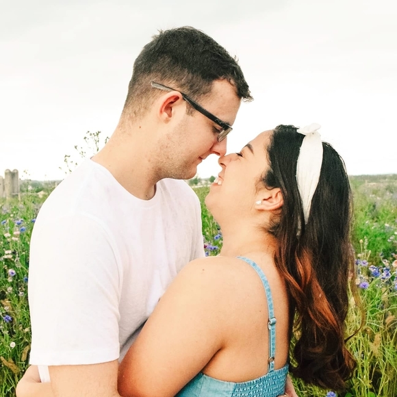 Profile Picture of Veronica Baumiller (@veronicab99) on Poshmark