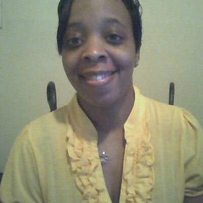 Profile Picture of Yolanda Rivers (@211y) on Twitter