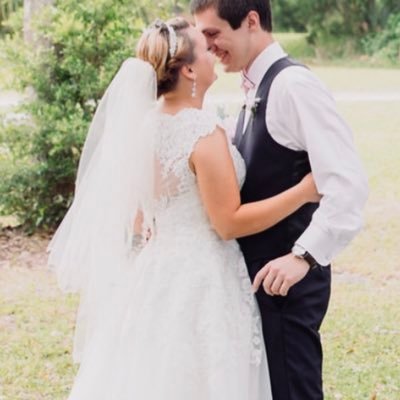 Profile Picture of Savannah Kennedy (@SavvyCupcake19) on Twitter