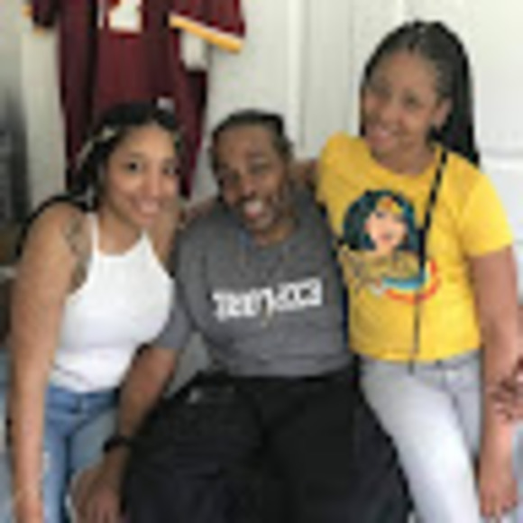 Profile Picture of Tony Perkins (@tonyperkins625) on Poshmark