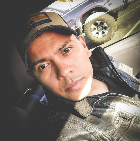 Profile Picture of Jorge Rincon (@george88_24) on Poshmark