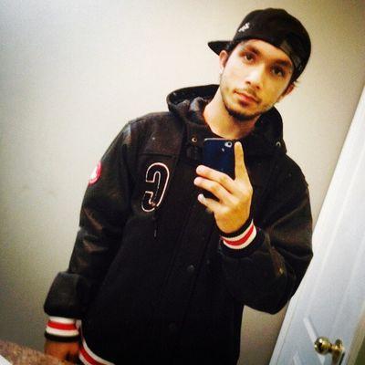 Profile Picture of Jeffrey Lyon (@Jefflyon94) on Twitter