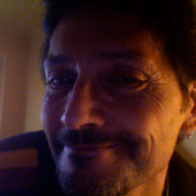 Profile Picture of Roberto (@Robertronk) on Twitter