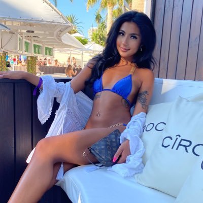 Profile Picture of Samira Sharifi (@samirasharifix) on Twitter