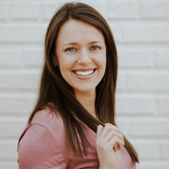 Profile Picture of Kara Westrup (@karakbeal) on Poshmark