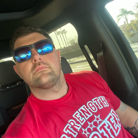 Profile Picture of Bryan Walls (@bwalls007) on Poshmark