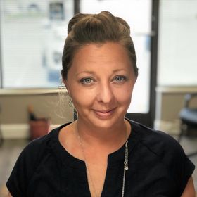 Profile Picture of Lisa Barnthouse (@lisabarnthouse) on Pinterest