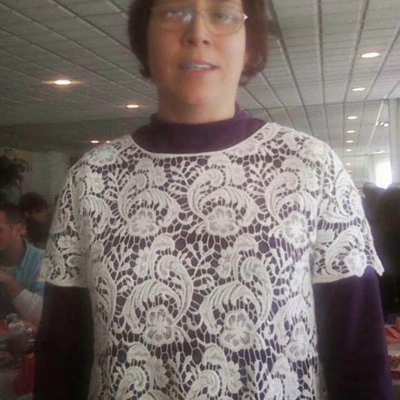 Profile Picture of Monique Vacha (@vacha041269) on Poshmark