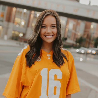 Profile Picture of Lyd (@LydiaThompson22) on Twitter