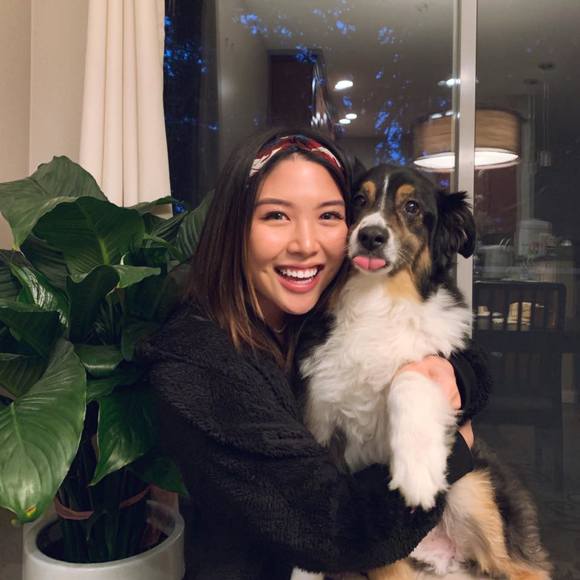 Profile Picture of Felicia Yap (@felicia_yap) on Poshmark