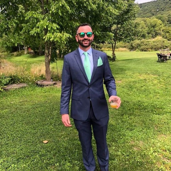 Profile Picture of Ryan Bakst (@ryanbakst) on Poshmark