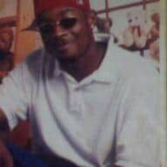 Profile Picture of Peter Wallace (@peterwallace409) on Poshmark