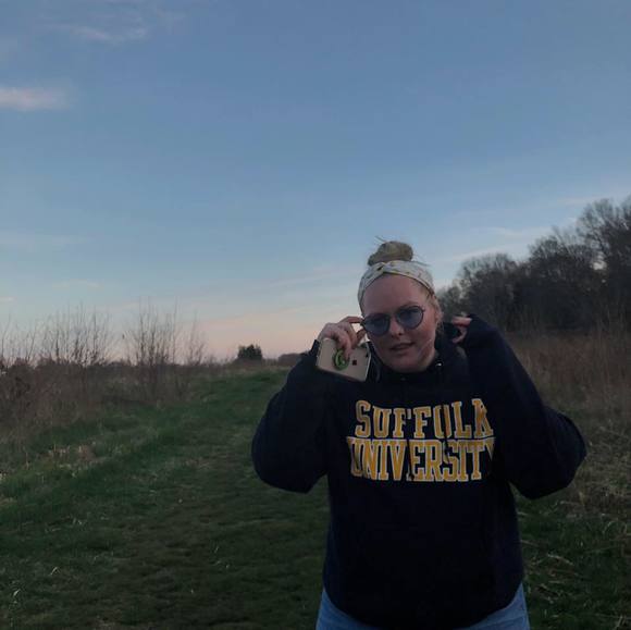 Caroline Luethy - Poshmark Profile Picture of Caroline Luethy (@carolineluethy) on Poshmark