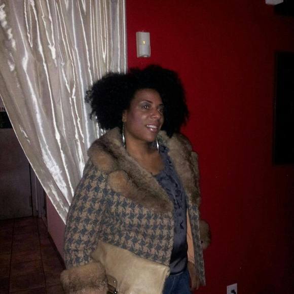 Profile Picture of Alicea Preston (@naturalmyway) on Poshmark