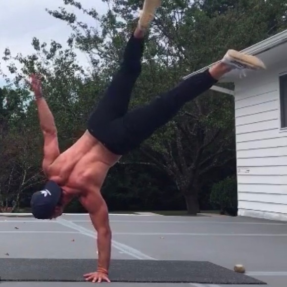Profile Picture of Joseph Goodman (@jdgtraining) on Poshmark