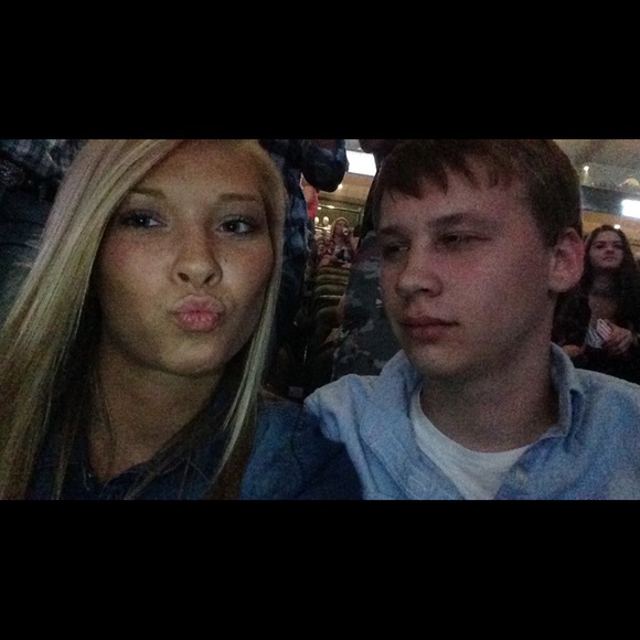 Profile Picture of Megan Sirjord (@megansirjord) on Poshmark