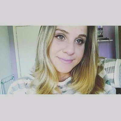 Profile Picture of Julia Monteiro (@juliamonteiro04) on Twitter