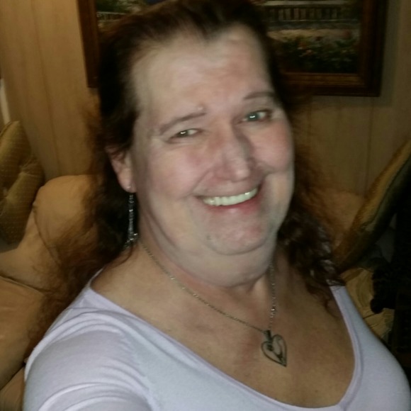 Profile Picture of Amy Hepker (@mustangamy322) on Poshmark